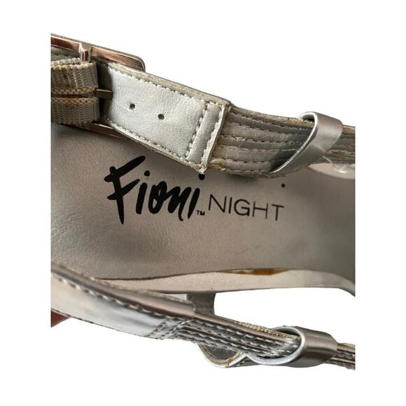 Silver party shoes pumps stilettos 3” heels wide sling back straps size 8 - Picture 6 of 8